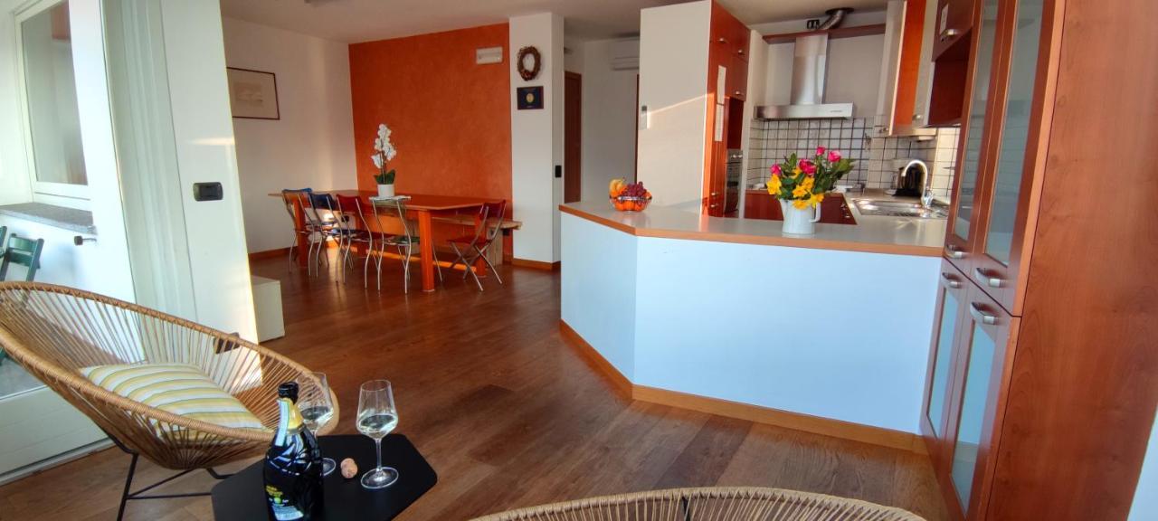 The Lake Apartment Colico Luaran gambar