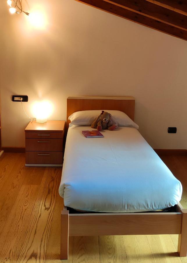 The Lake Apartment Colico Luaran gambar