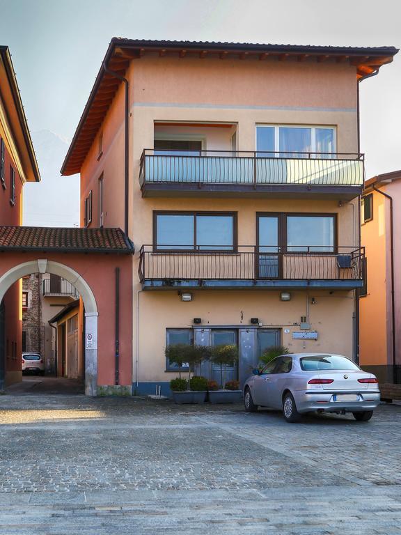 The Lake Apartment Colico Luaran gambar