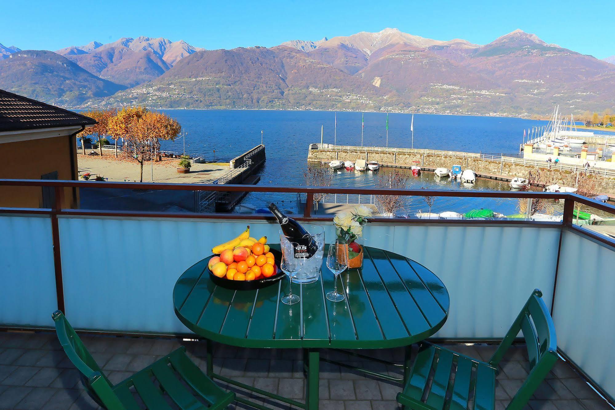 The Lake Apartment Colico Luaran gambar